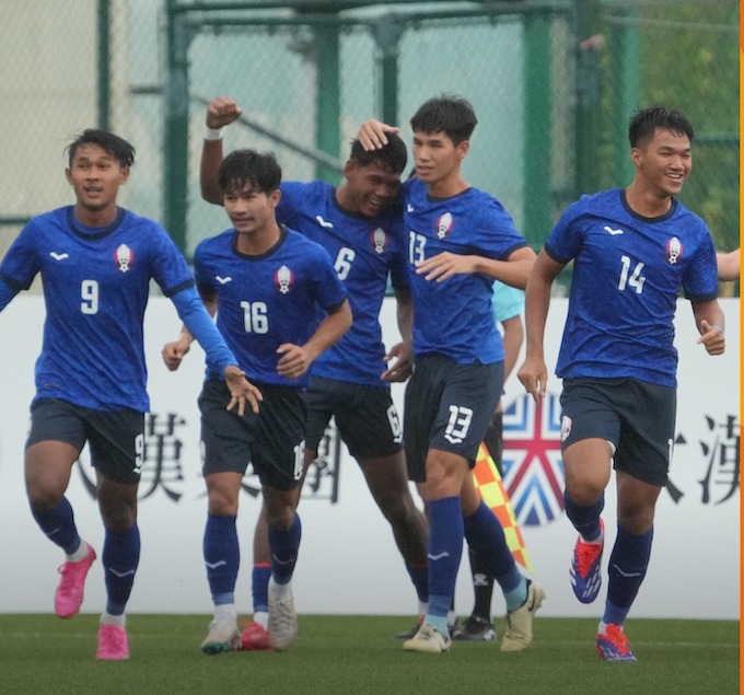 Niềm vui của U20 Campuchia sau trận thắng Nepal 4-1 